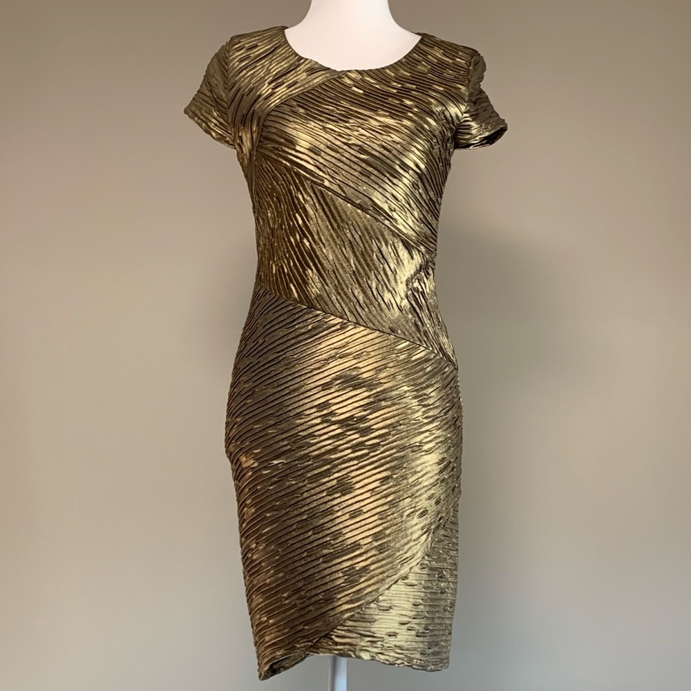 NWT-  Gianni Bini- gold cap sleeve dress size XS